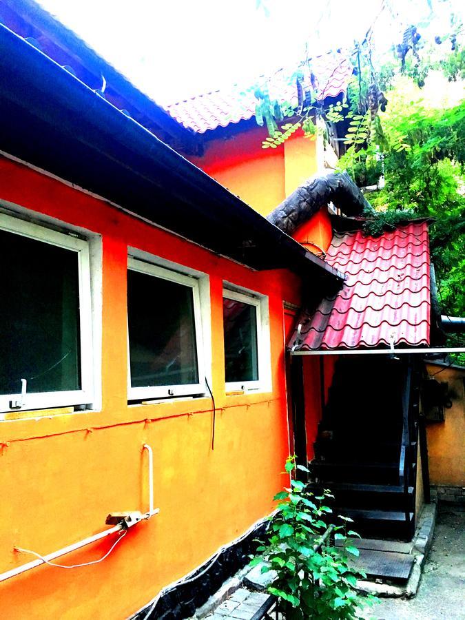 Apelsin Hostel Almaty Exterior foto